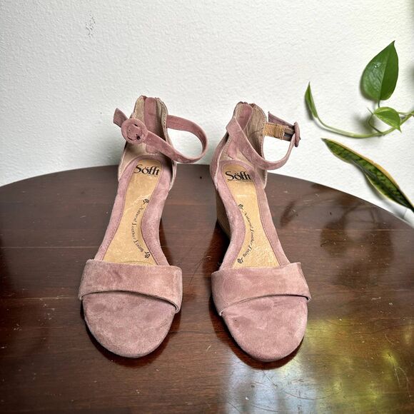 Sofft Blush Pink Suede Ankle Strap Wedge Heels Size 8M Low Heel Spring Sandal - Picture 4 of 9